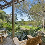 Fuller Holidays - Belongil Beach Pavilion House, 18A Childe St