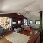 Byron Home In Quiet Bush Land, Close To Town