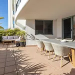 A Perfect Stay - Bay Royal Apartment 2