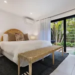 A Perfect Stay - Arya