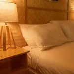 Tallow Beach Motel (Adults Only)