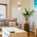 Byron Bay Accom Unit 1 2 Fletcher Street Pipis On The Beach 1
