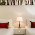 Bayview Beachfront Apartments, In Town Right On The Beach