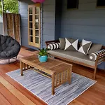 Kookaburra Beach Cottage On Tallow