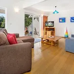 Kendall Beach Apartments 5 - Belongil Beach