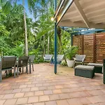 Calinda Sol 2 @ Clarkes Beach