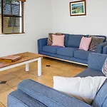 2/56 Lawson Street@Clarkes Beach