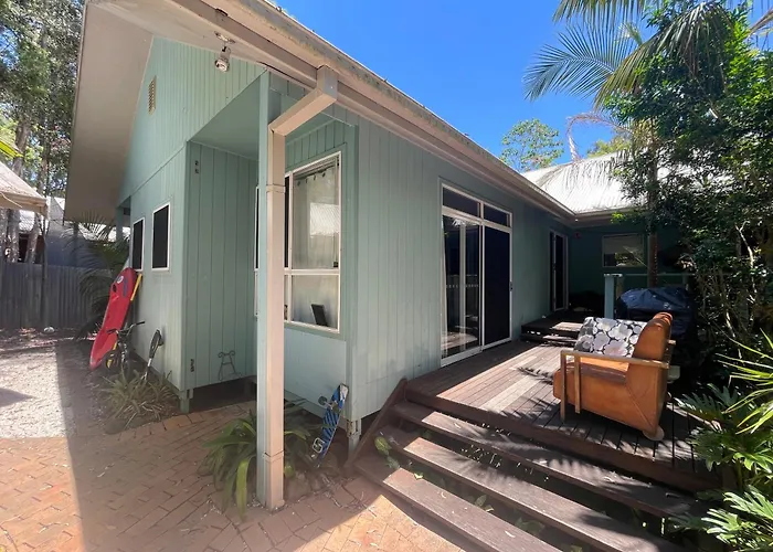 Byron Home In Quiet Bush Land, Close To Town