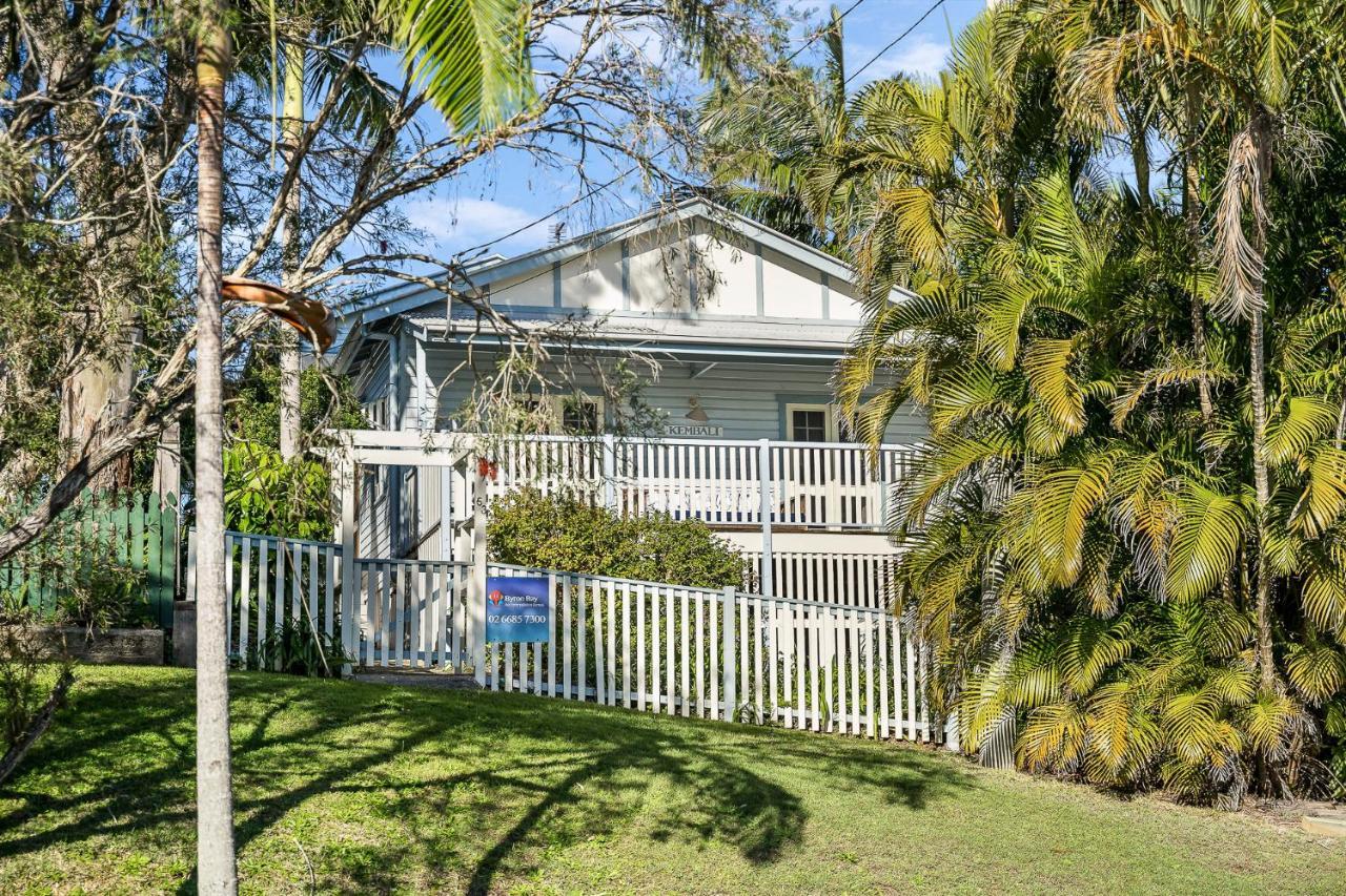 Holiday home Kembali On Massinger Street
