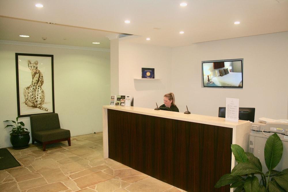 Aparthotel And 4*