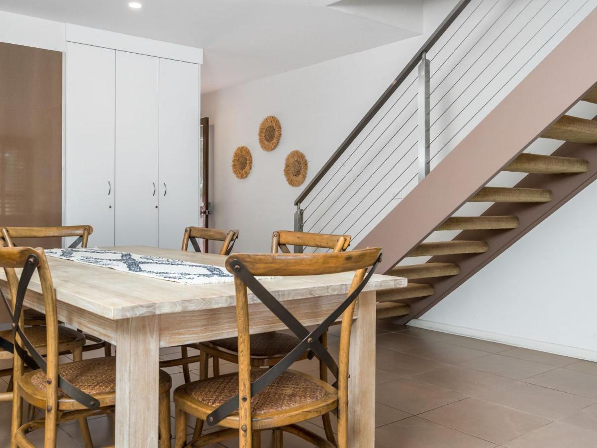 5 Cook Byron Bay