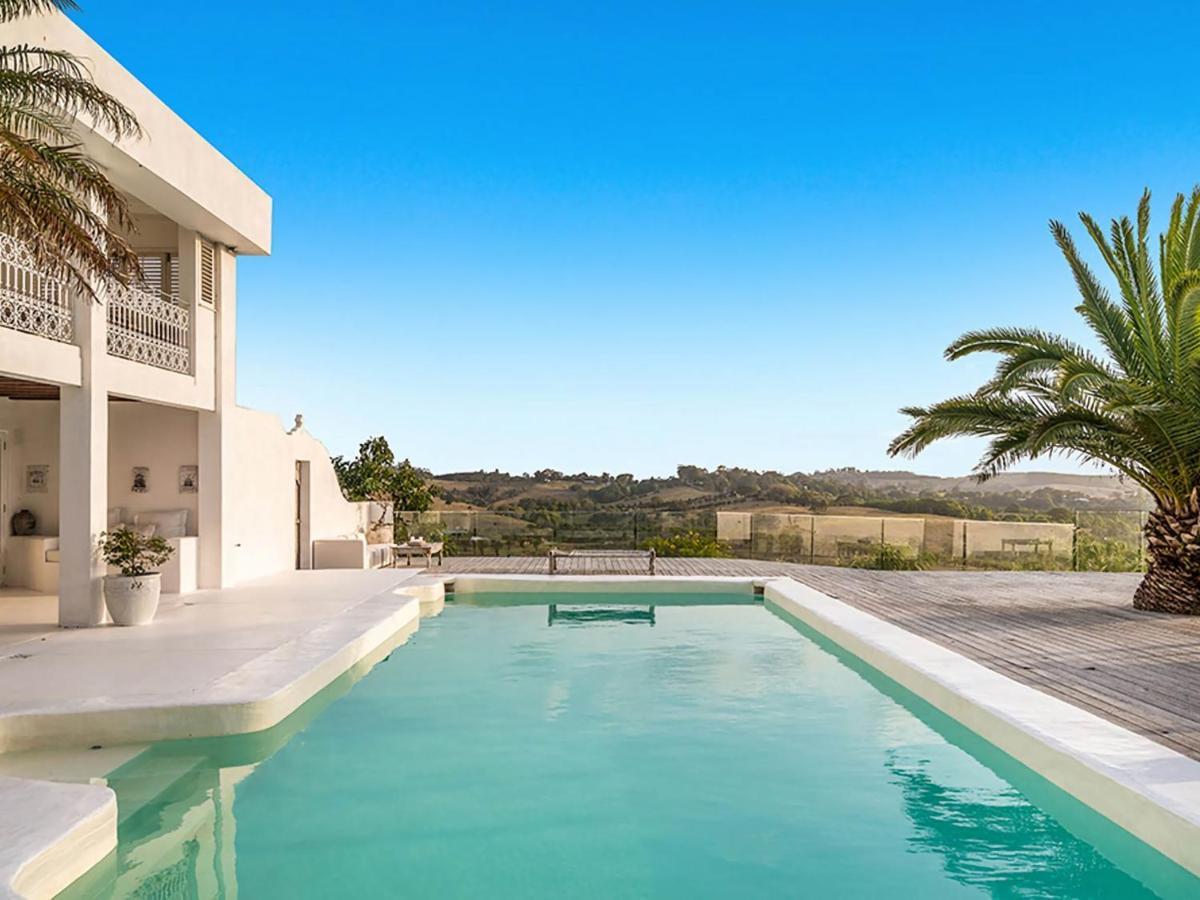 Your Luxury Escape - Bisque House Holiday home *