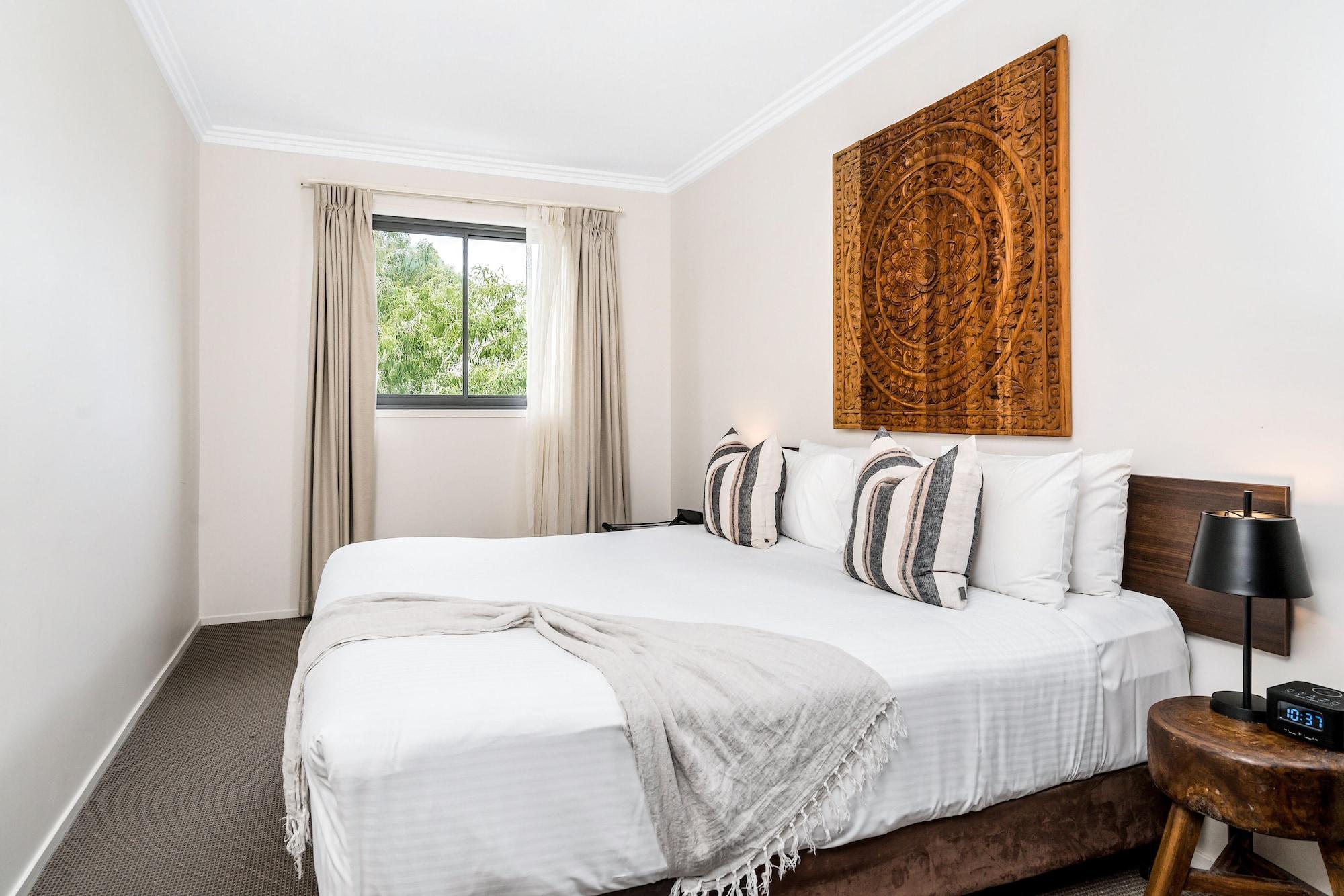 Aparthotel And