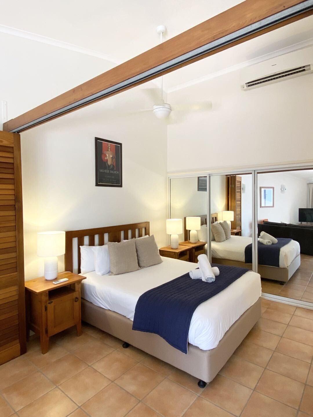 Byron Quarter Aparthotel 4*