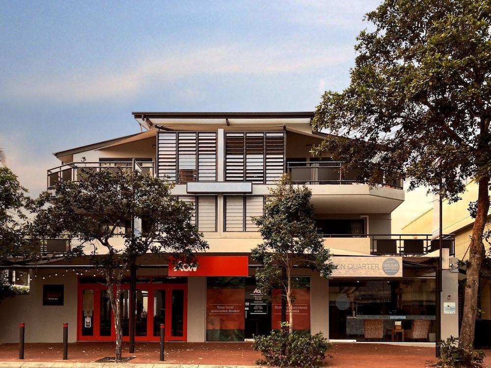 Byron Quarter