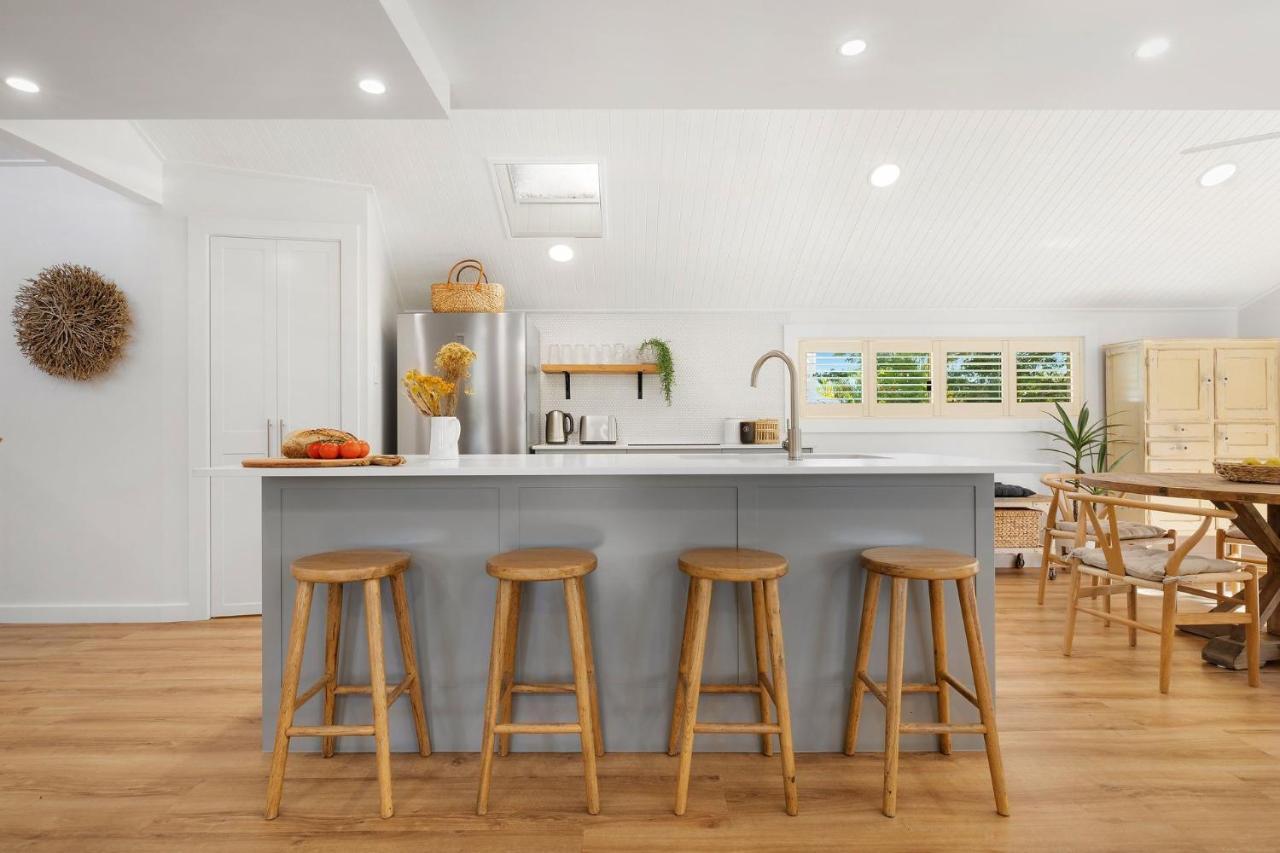 Apartment La - Modern Design With Beachfront Position *