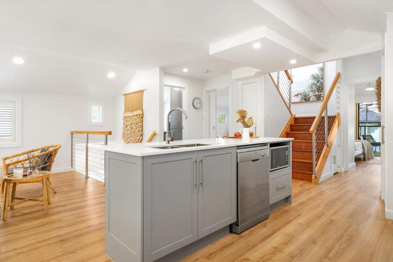 Apartment La - Modern Design With Beachfront Position *