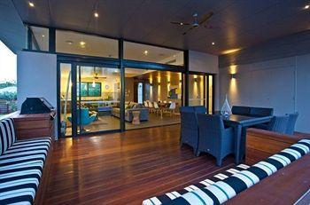 Byron Lux Villa