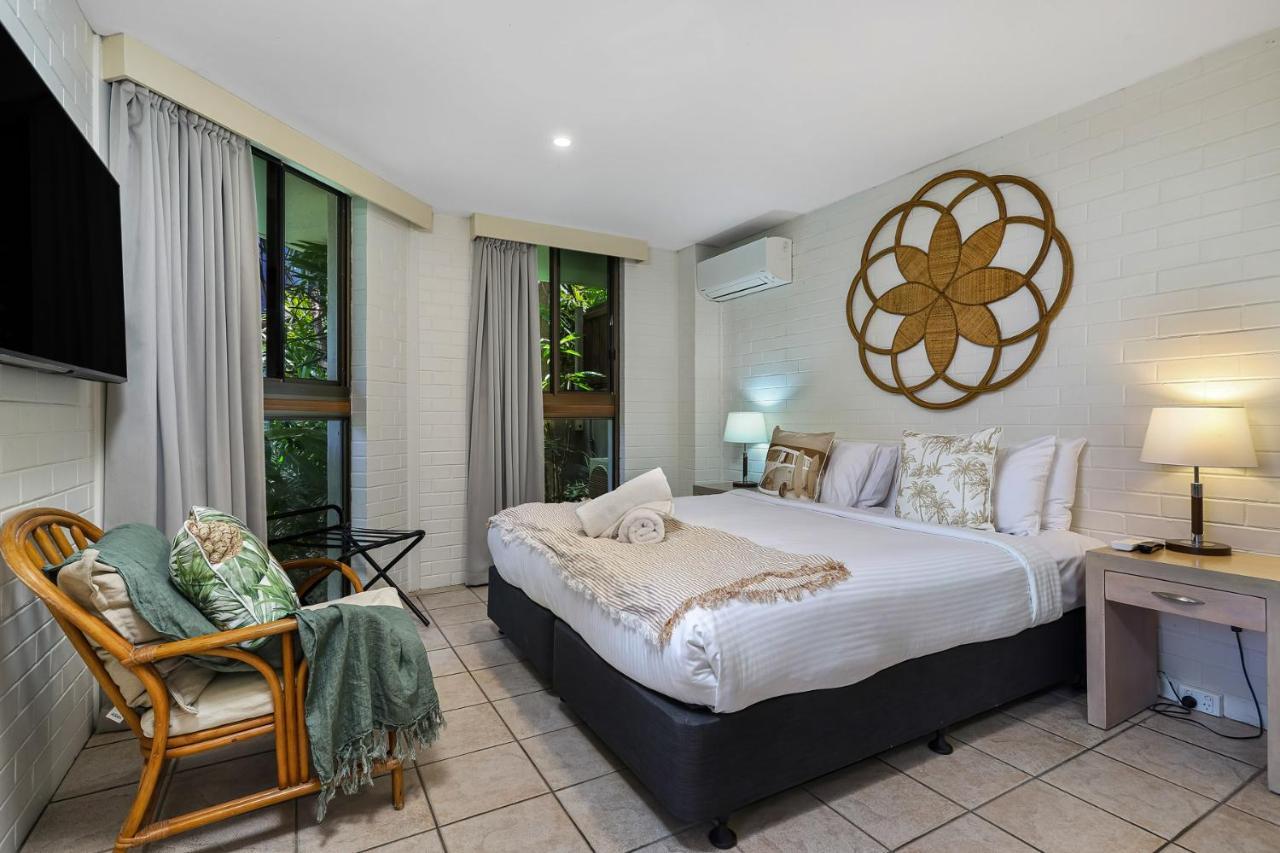Bayview Beachfront Apartments, In Town Right On The Aparthotel Byron Bay