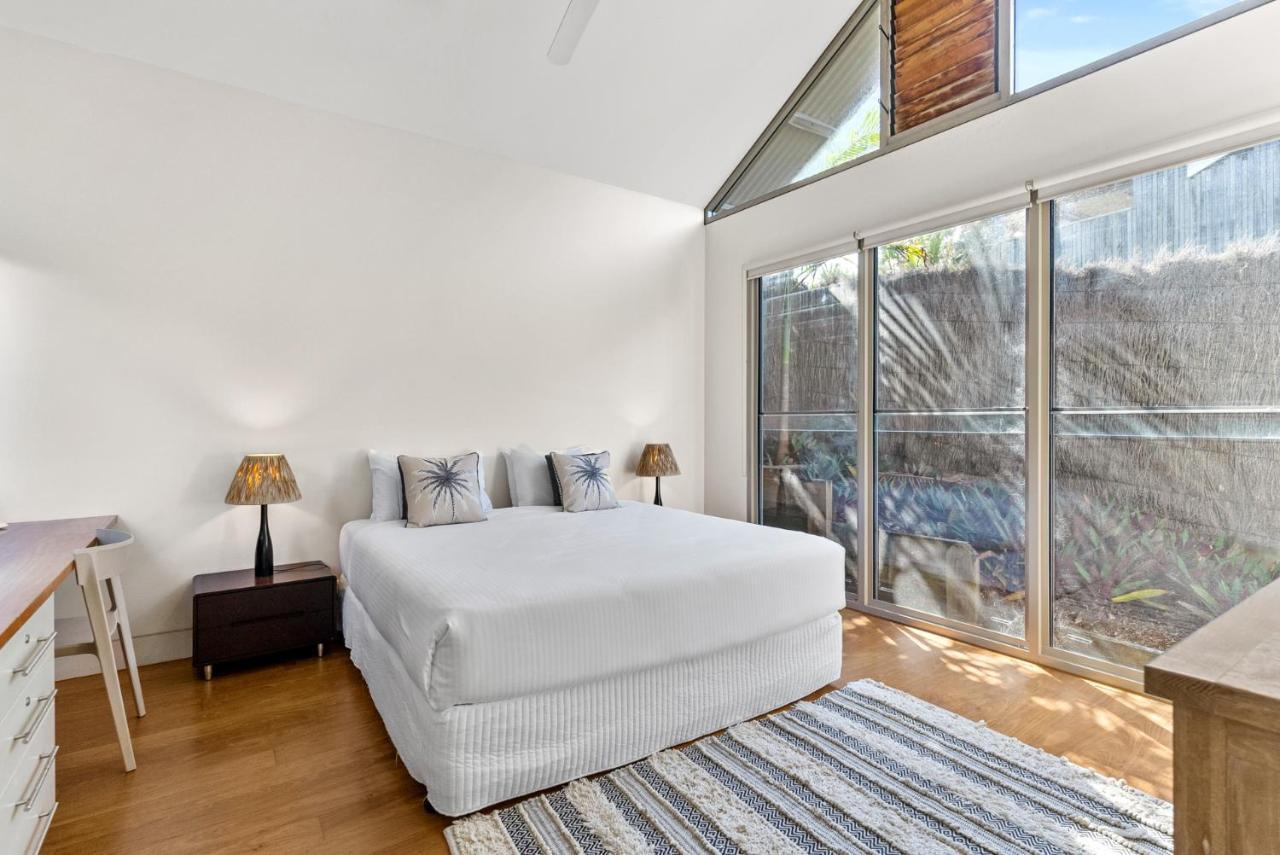 Fuller Holidays - Belongil Pavilion House, 18a Childe St