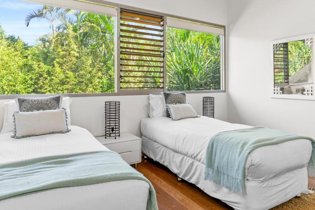 Fuller Holidays - Belongil Pavilion House, 18a Childe St *