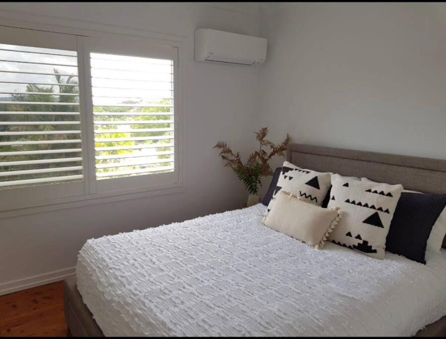 Million$ Tropical Sunset Retreat…. * Byron Bay
