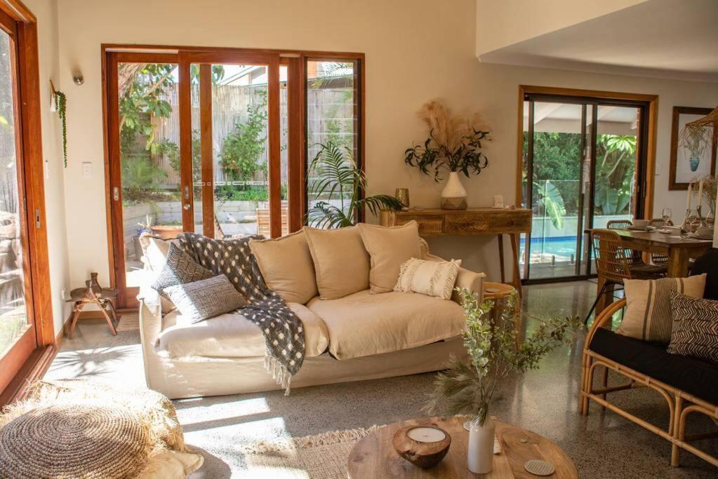 Jungle - Pet-friendly Hot Tub, Firepit & Pool In Beachside Hideaway *