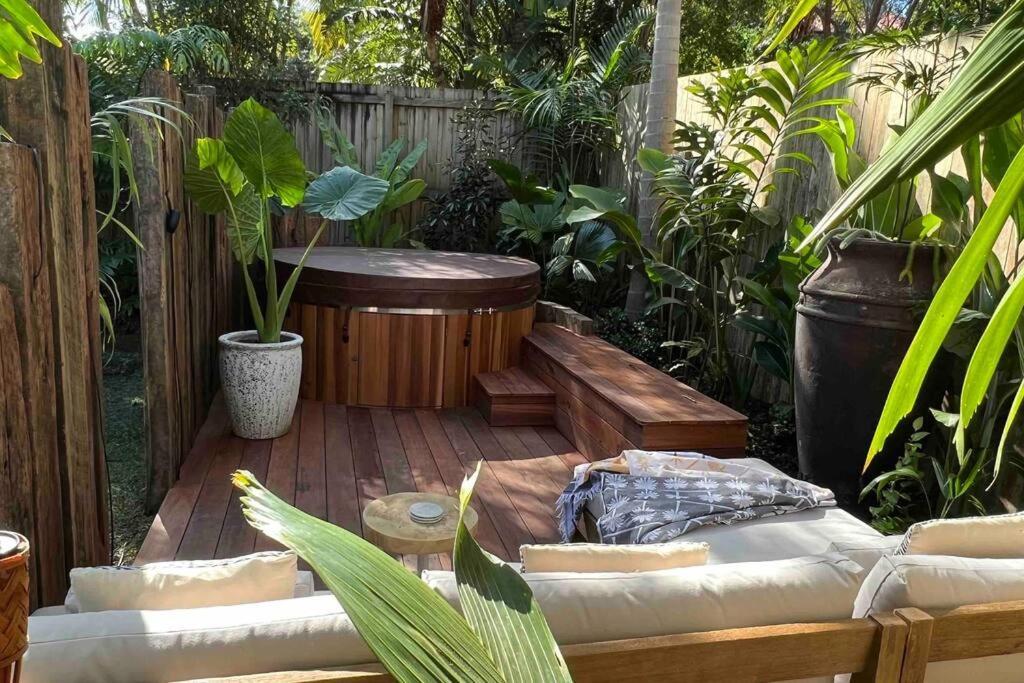Jungle - Pet-friendly Hot Tub, Firepit & Pool In Beachside Hideaway *