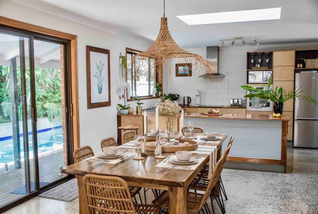 Jungle - Pet-friendly Hot Tub, Firepit & Pool In Beachside Hideaway Byron Bay