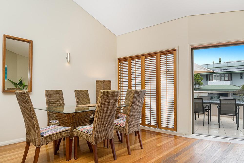Unit 1 2 Fletcher Street Pipis On The 1 Apartment Byron Bay