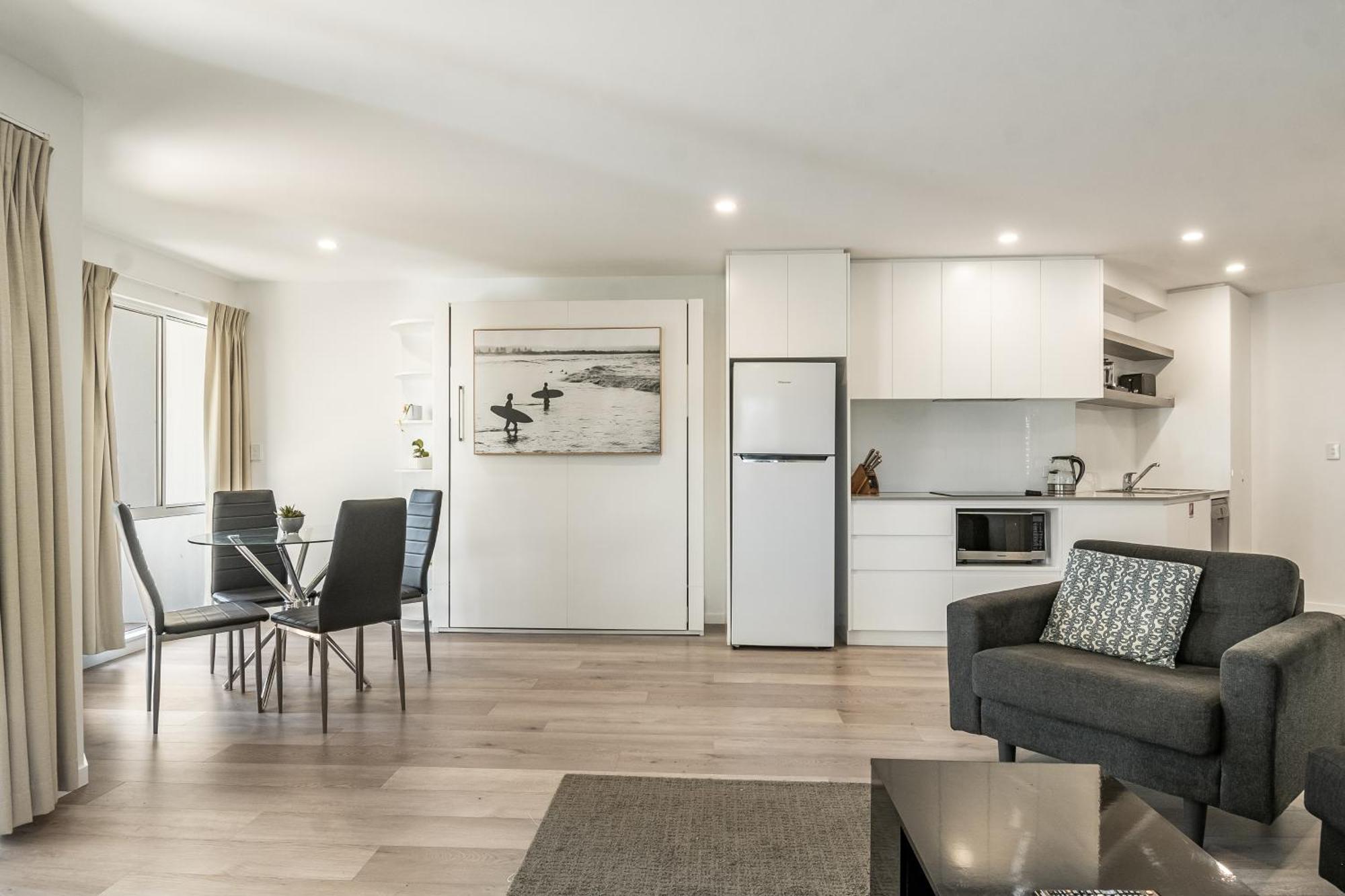 Eco Aparthotel 4*