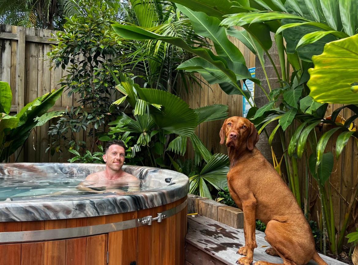 Jungle - Pet-friendly Hot Tub, Firepit & Pool In Beachside Hideaway *