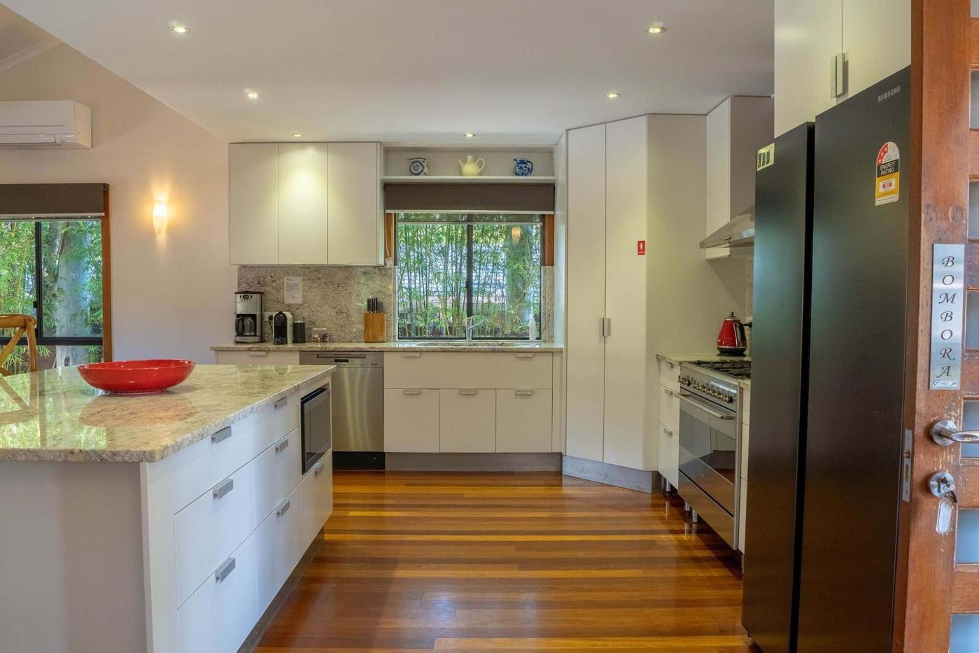 Blue Bliss House And Studios - A Perfect Stay Holiday home *