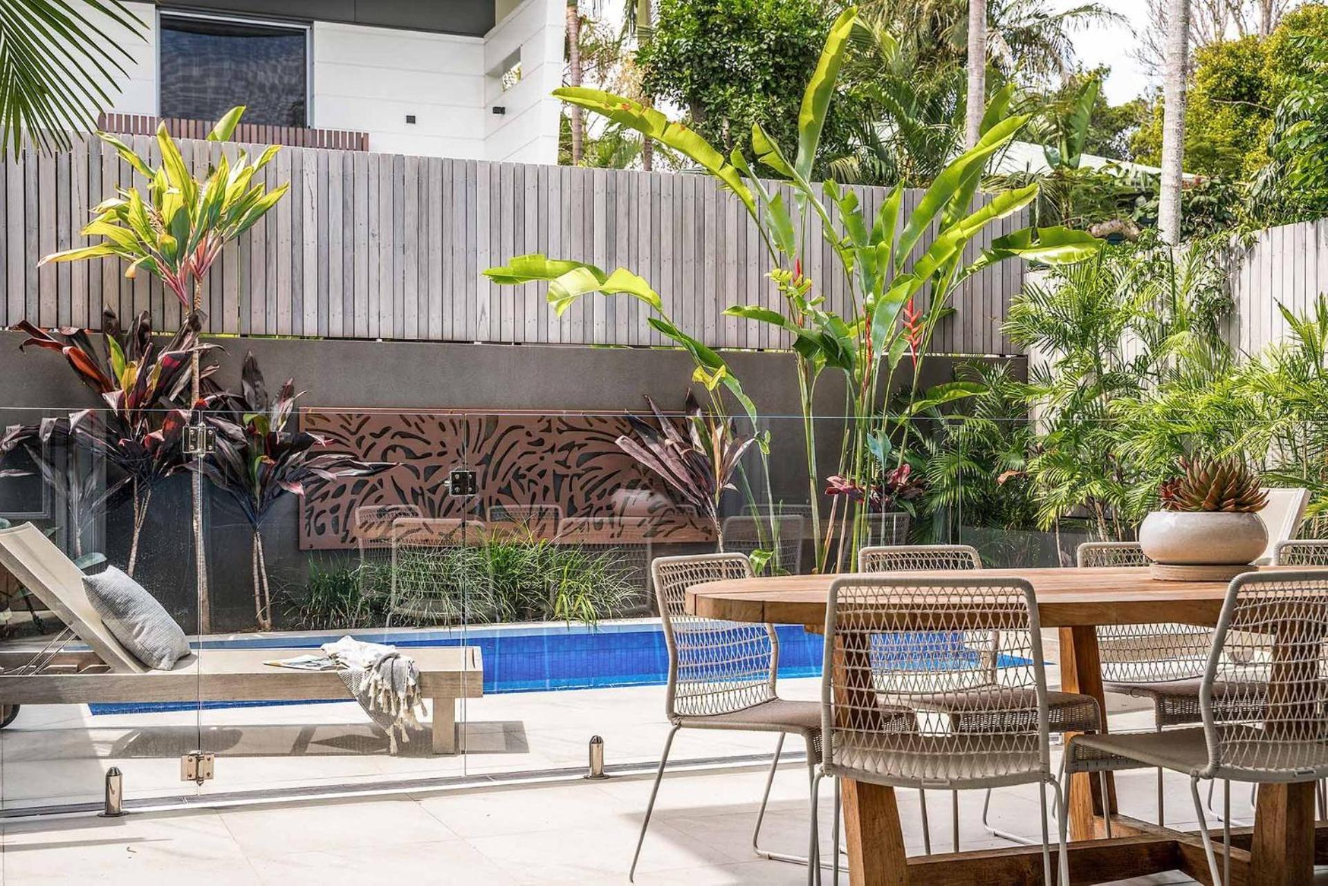 Kokos Beach House 2 - Belongil Beach Pad With Pool * Byron Bay