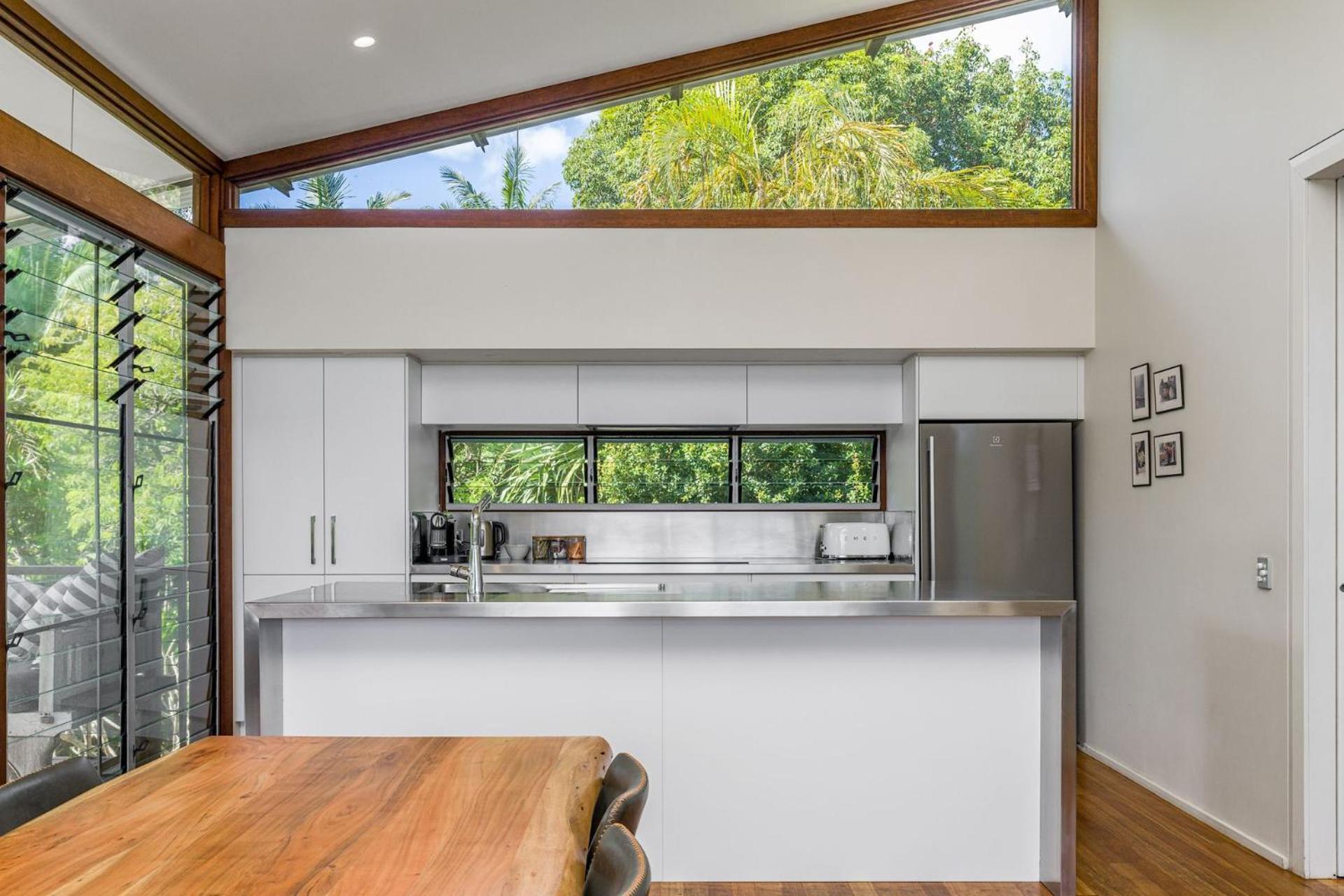 Above The Pass Holiday home Byron Bay