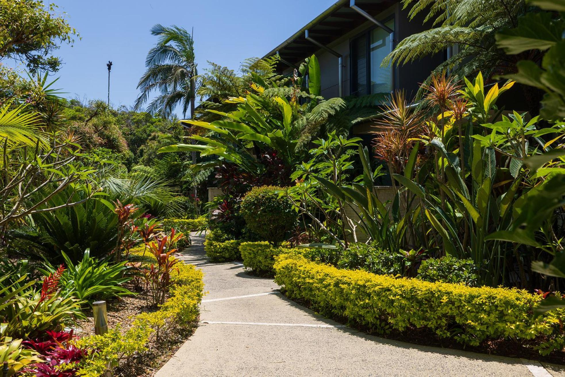Apartment Fuller Holidays - Kiah 8 - Belongil Byron Town With Pool *