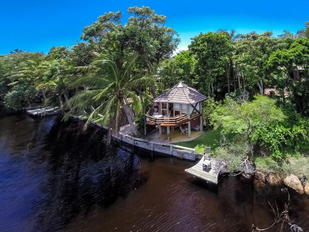 A Beach House At Byron 4*
