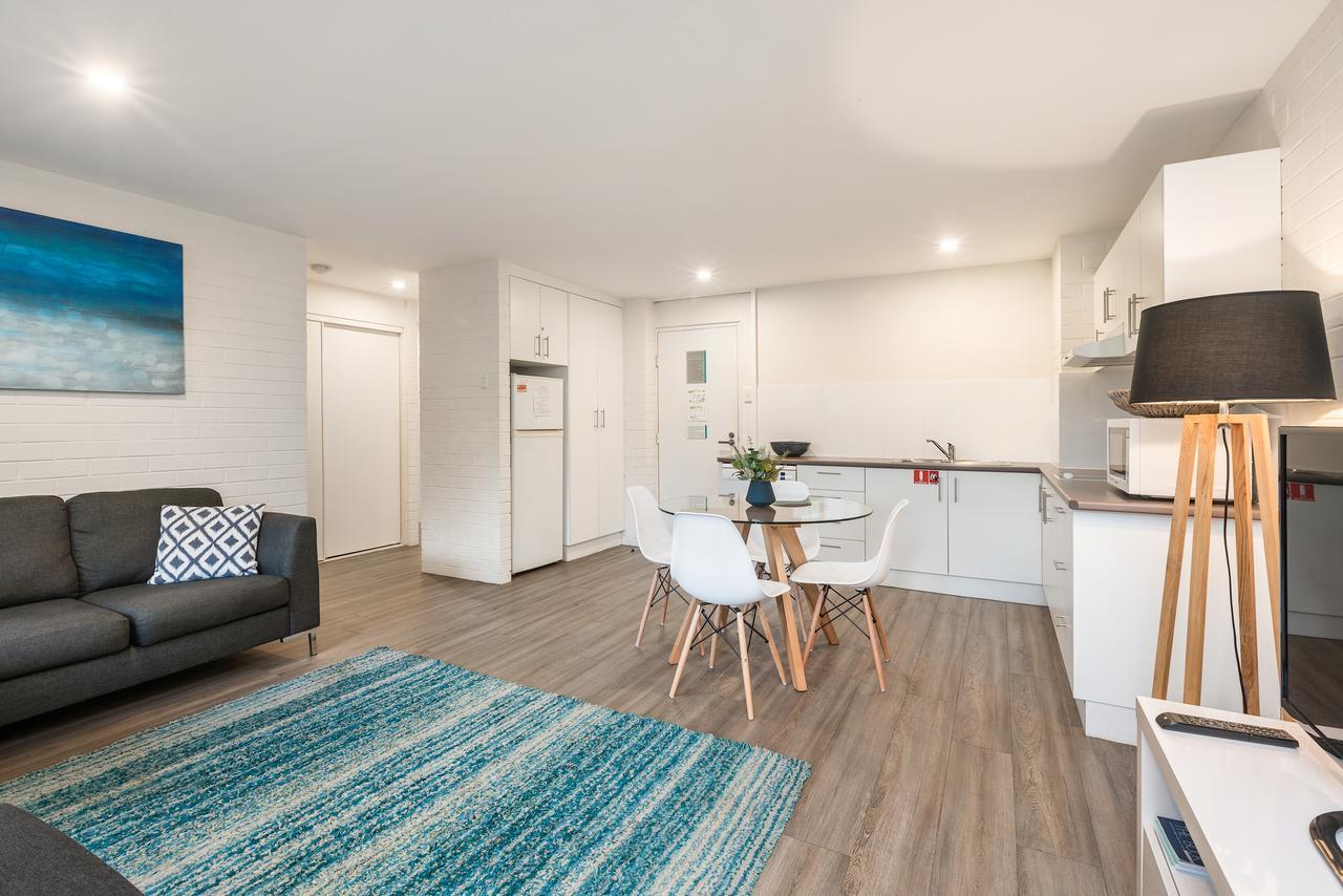 Bayview Beachfront Apartments, In Town Right On The Byron Bay