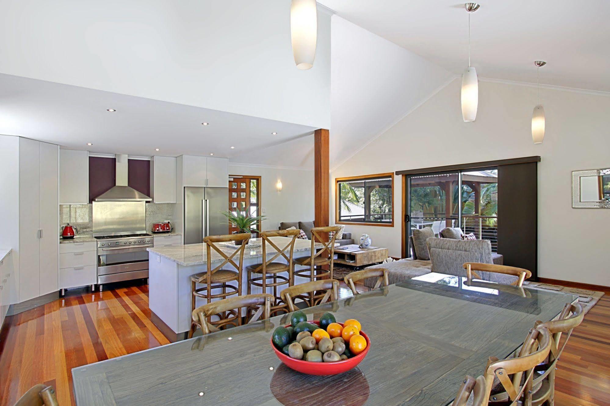 Blue Bliss House And Studios - A Perfect Stay * Byron Bay
