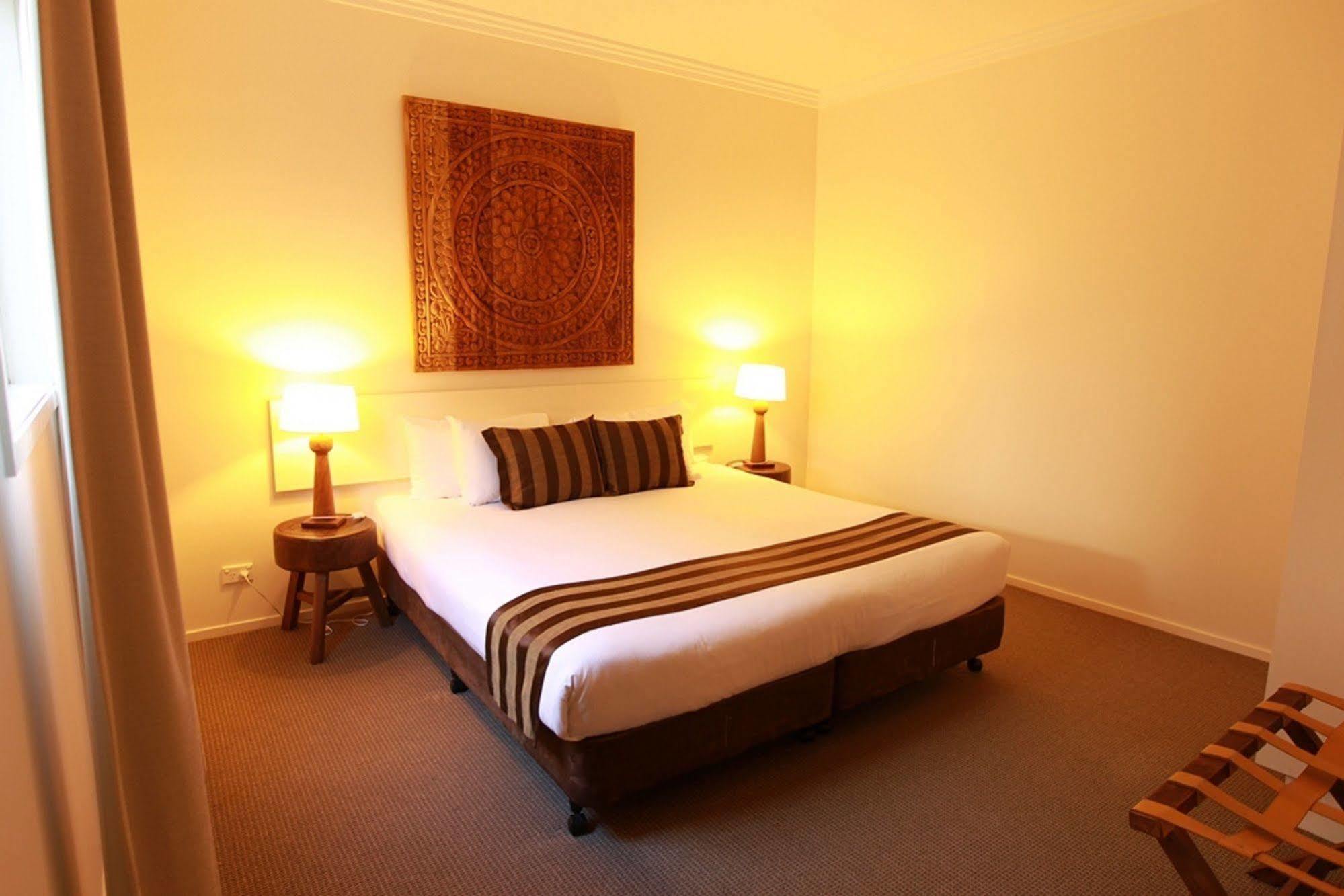 Aparthotel And 4*