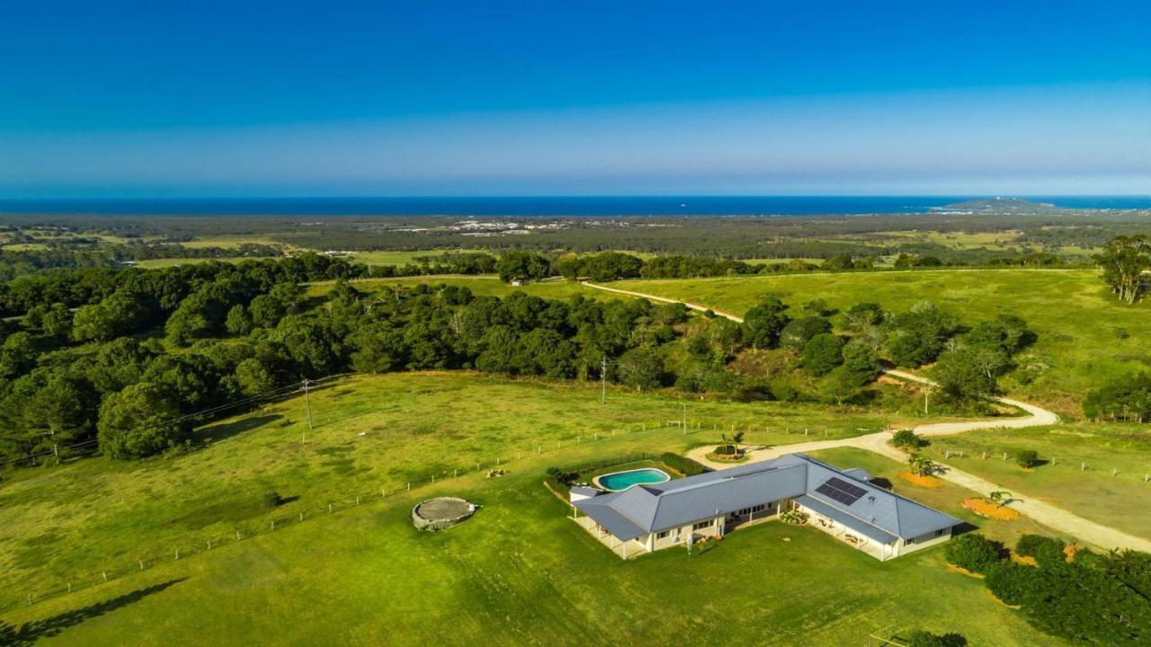 Your Luxury Escape - Byron Sunset Breeze Holiday home Byron Bay