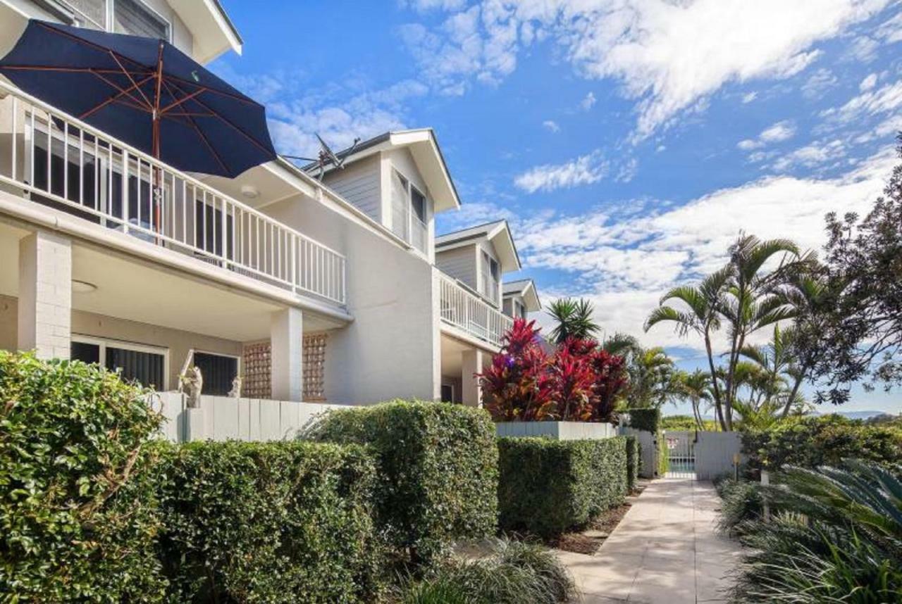 Kendall 5 - Belongil * Byron Bay