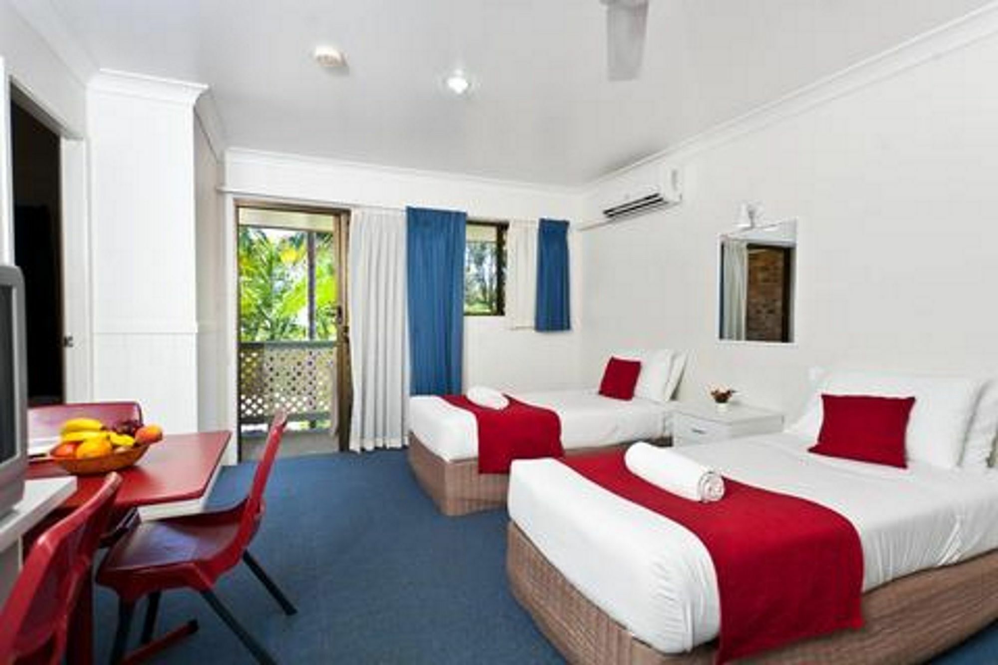 The Sunseeker, Byron Bay