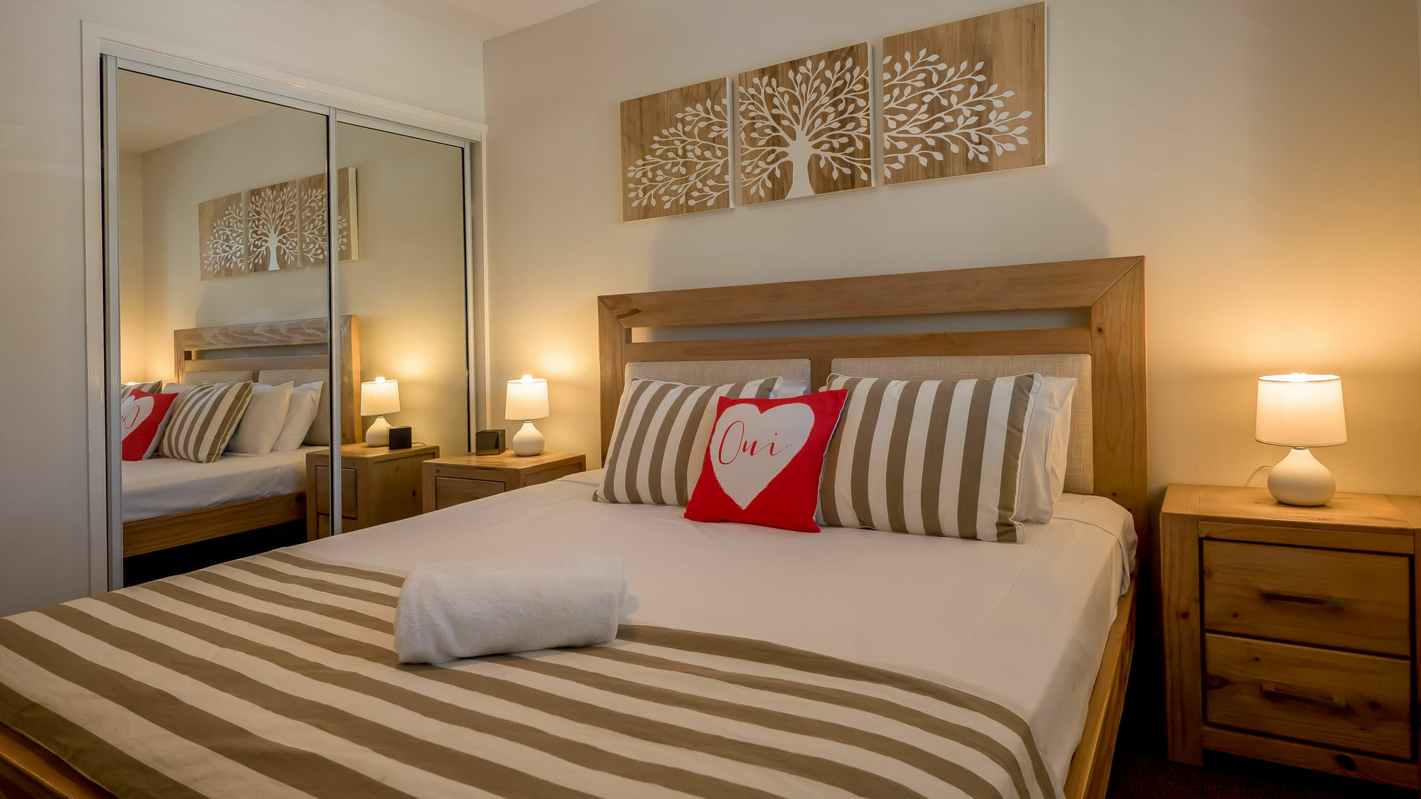 Aparthotel Byron Quarter 4*