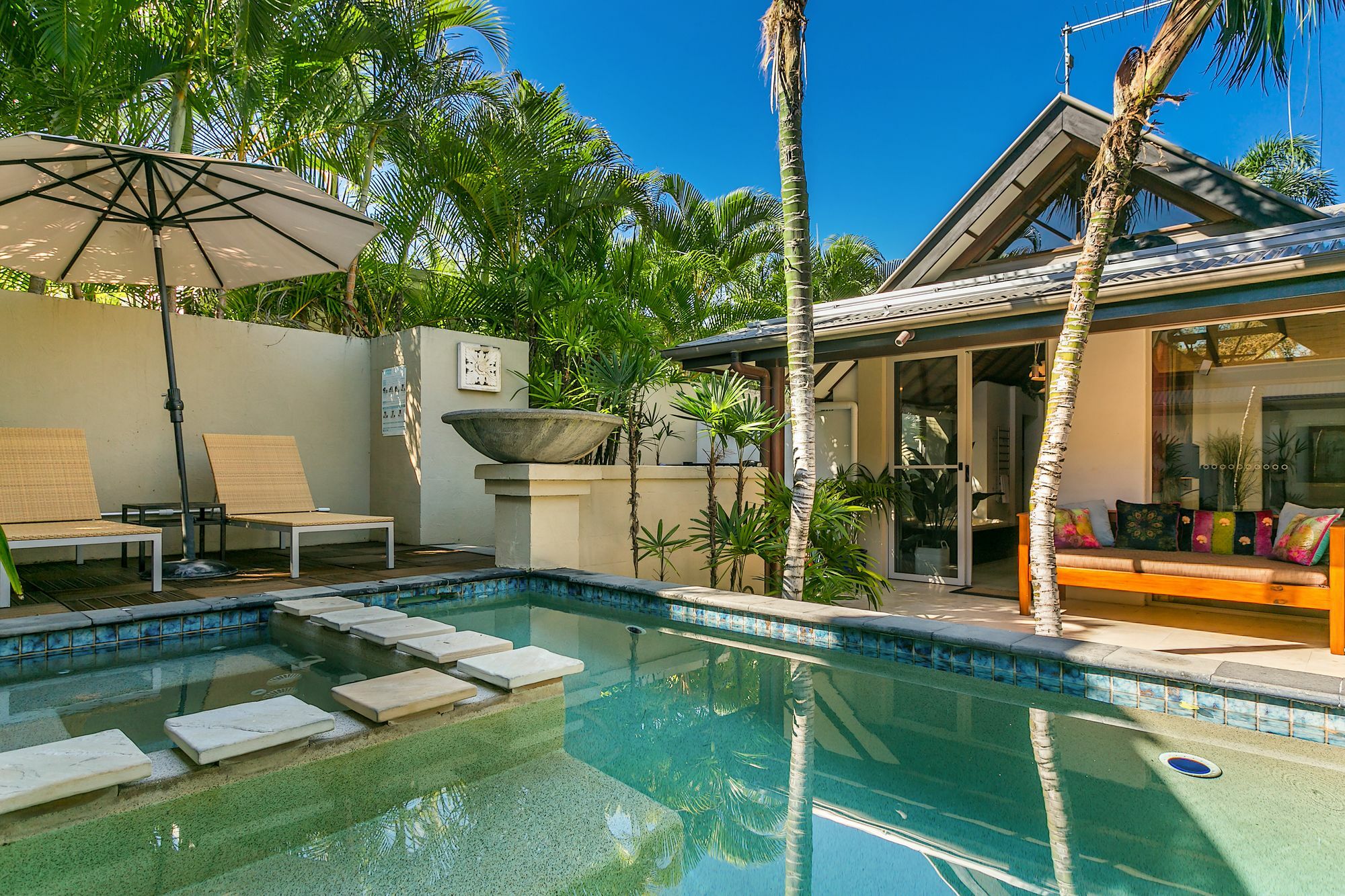 Your Luxury Escape - Amala Luxury