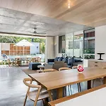 Driftwood Three At Clarkes Beach - Includes Pool