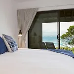 Fuller Holidays - Jane\'S On Wategos Unit 2, 37 Marine Pde-2 Bed Villa