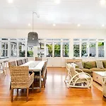 East Coast Escapes - Tobys Byron Bay