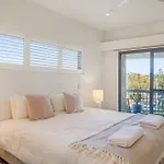 Fuller Holidays- Lot 7 - Byron Penthouse Apartment With Pool