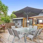 Fuller Holidays - Belongil Beachfront Pavilion, 18 Childe St